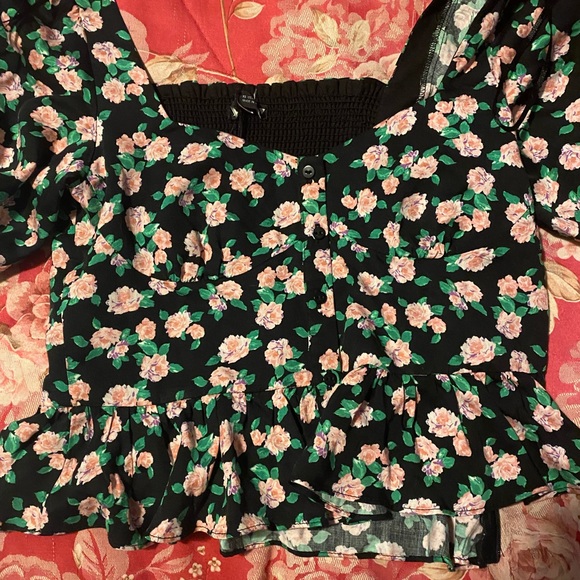 Top - Picture 4 of 5